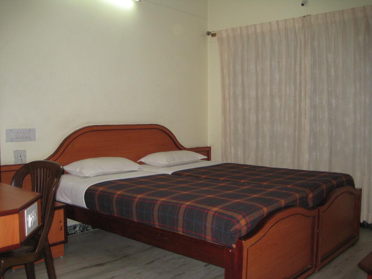 Hotel Kl Residency Mysore Exterior foto